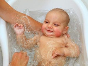 Bebeğinizin penis bakımı ve hijyeni