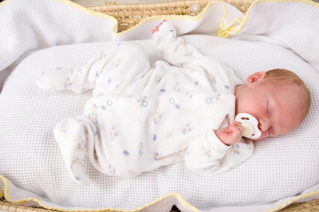 Bebekler Hangi Pozisyonda Uyumalıdır?