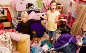 annelerini delirten kız kardeşler