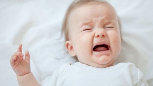 ağlayan bebek fotoğrafı