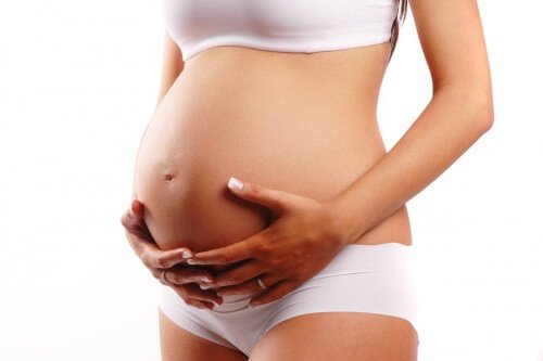 İlk kez anne olacak kadınların yaşadıkları bir ikilem: Sezaryen mi? Normal doğum mu?