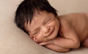 Bebeğinizi Güldürmek için Bilimsel Olarak Oluşturulmuş Şarkı