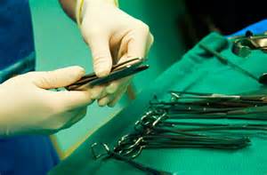 doğuma hazırlanan doktor