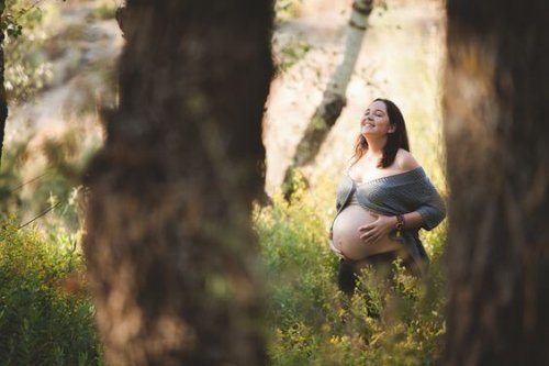 Mutlu Hamile Kadın