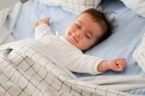 Uyku Zamanı: Çocuğunuzu Yatırırken Kaçınmanız Gereken 5 Alışkanlık