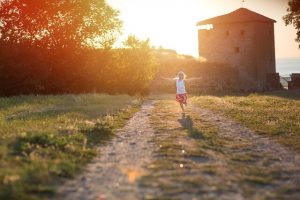 Çocuğunuza iyi bir insan olmayı nasıl öğretirsiniz?