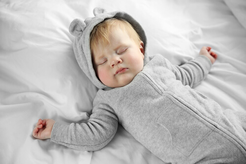 Bebekler Neden Yastık Kullanmamalıdır?
