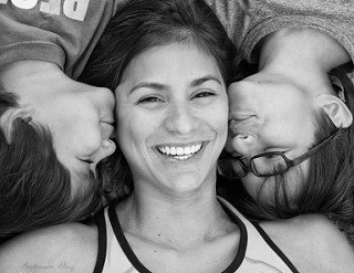 anne kızı ve oğlu birlikte