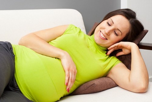 Hamileliğinizde Bebeğinizle Konuşmanız İçin 5 Neden