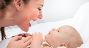 Bebeğinizin Göbeğini Gıdıklama ve Öpme Sanatı