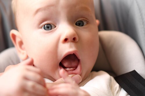 Bebeklerde Diş Eti Ağrısını Hafifletmek
