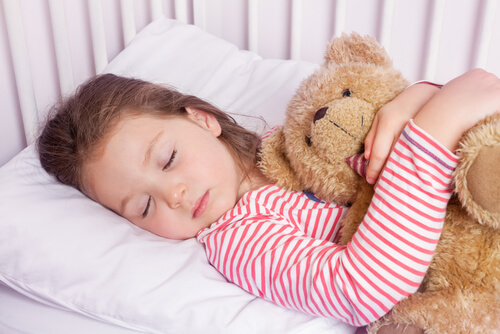 Çocuğunuzun bir dakikada uykuya dalmasını sağlayacak 4-7-8 tekniği