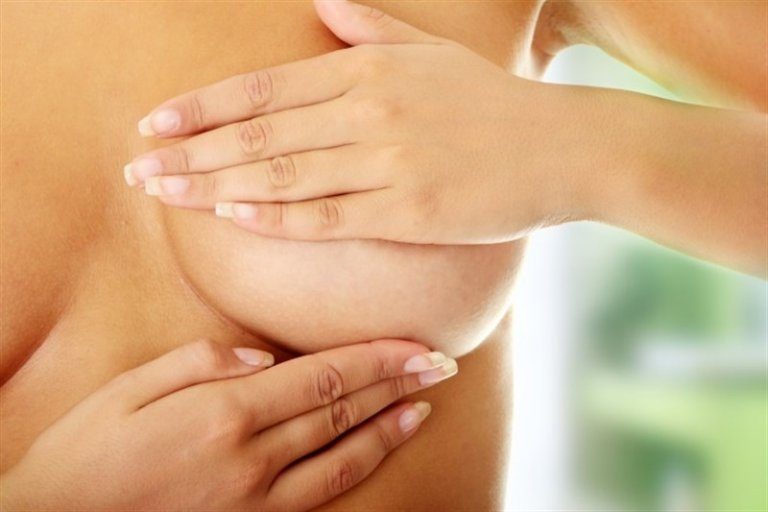 Göğüs Hassasiyeti: Nedenleri ve Etkili Tedaviler