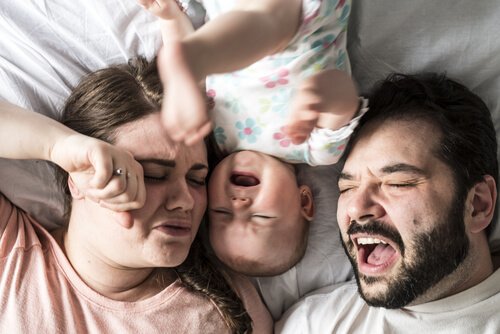Bebek Sahibi Olan Anne Babalar Kaç Saat Uykusuz Kalır?