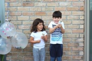 abi ve kız kardeşi