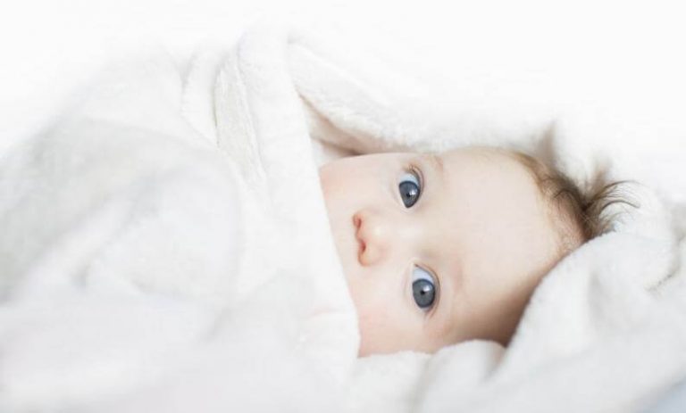 Yeni Doğan Bir Bebeği Kundaklamak İçin 4 Öneri