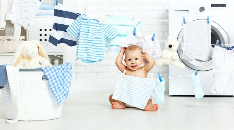 Bebeğinizin Giysilerini Yıkama Önerileri