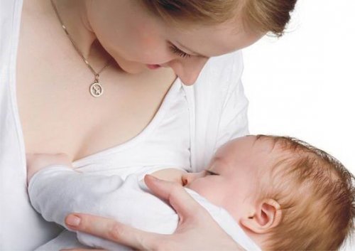 Emzirmenin Aşılması Gereken 3 Zorluğu