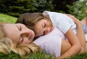 Çocuklarınızı Sevgi İle Beslerseniz Duygusal Olarak Sağlıklı Büyürler