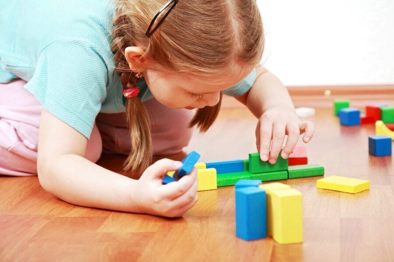 Çocuklar Neden Kendi Başlarına Oynamayı Öğrenmelidir?