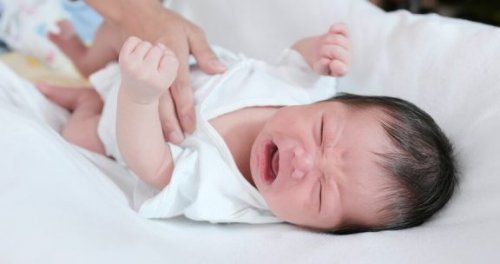 Neden Bebeğim Durmadan Ağlıyor?