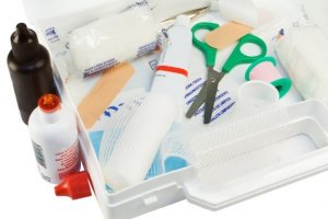 Evinizdeki İlk Yardım Çantası Neler İçermeli?