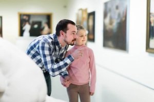 İtaat veya Özgür Düşünme: Çocuklarınıza Ne Öğretmelisiniz?