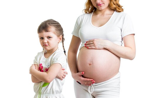 Kıskançlık: Yeni Bir Bebek Geldiğinde Ne Yapılmalı?