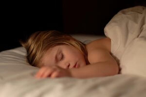 Çocuğunuzun Yatağını Islatmayı Bırakması İçin 9 Tavsiye