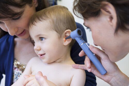 bebeklerde kulak enfeksiyonları