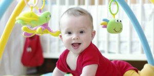 Bebeğinizin gelişimini hızlandırmak için eğlenceli oyunlar