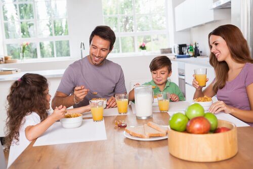 Çocuklar için Besleyici Kahvaltı Fikirleri