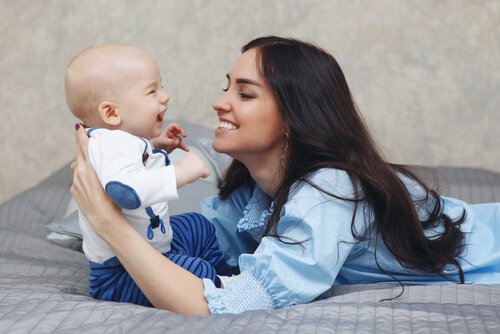 Bebeğin İşitme Duyusunu Harekete Geçirmenin Yolları