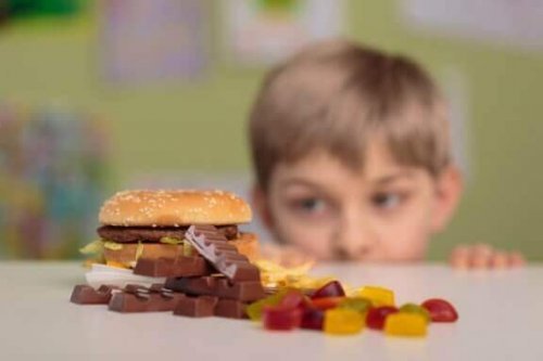 Çocuklukta Obeziteyi Önlemek İçin 4 Tavsiye