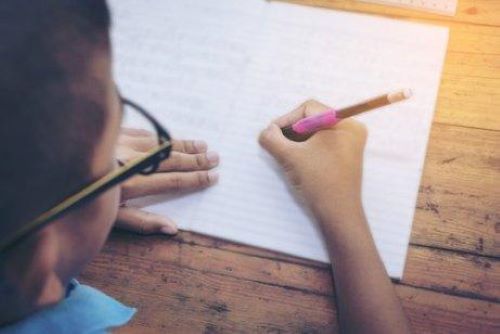çocukların el yazısını geliştirmek
