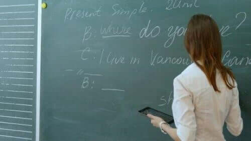 İngilizce öğretmeni