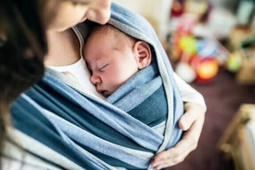 Emzirmeden Önce Bebekler Ne Kadar Uyumalı?