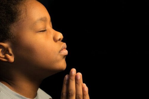 Dini İnançlarımızı Çocuklarımıza Aktarmalı Mıyız?