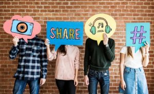 Çocuklarımın Sosyal Medyalarını Kontrol Etmeli Miyim?