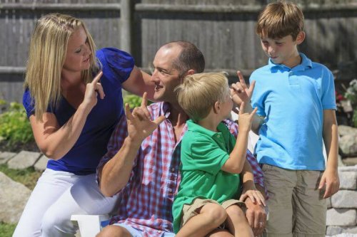 işitme engelli çocuklar