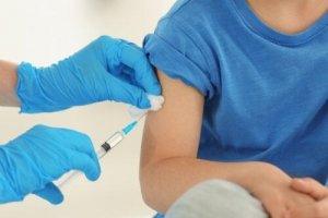 Aşı Üzerine Tartışmalar: Çocuklara Aşı Yapılmalı Mı?