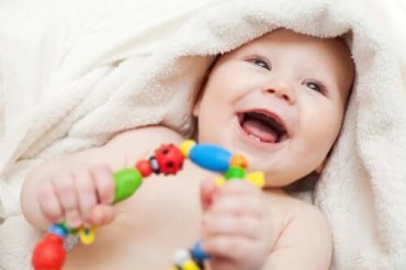 Bebeğin Gülümsemesi: Muhteşem Bir Hayatta Kalma Mekanizması
