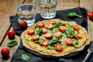Sağlıklı ve Ev Yapımı 4 Pizza Tarifi