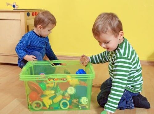 oyun oynayan çocuklar