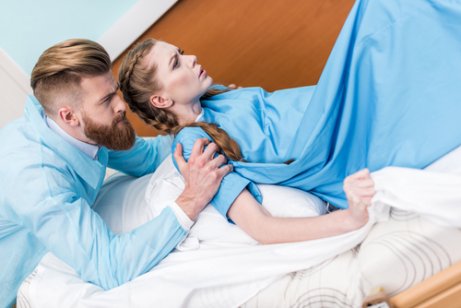 doğum esnasında kusmak