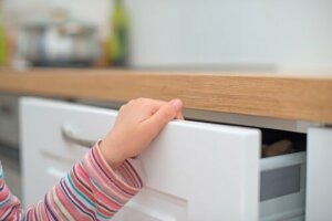 Çocuğunuz Parmağını Bir Yere Sıkıştırırsa Ne Yapılmalı?
