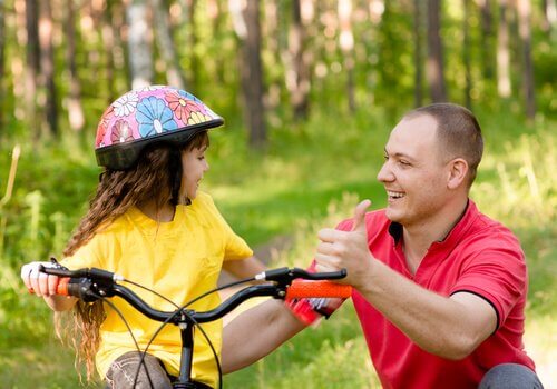 Çocuklara Bisiklete Binmeyi Öğretmek