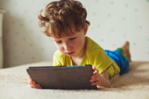 Elektronik Cihazlar Çocuğunuza Nasıl Zarar Veriyor?