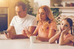 Kaygılı-Kaçınmalı Bağlanma ve Özellikleri