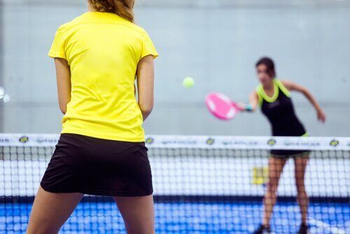 tenis oynamak